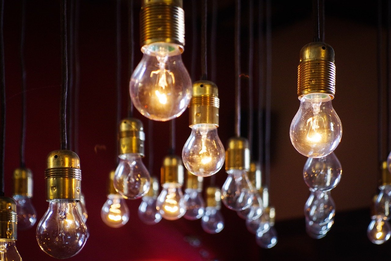 light bulbs, hanging, lighting